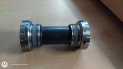 Středová osa Shimano