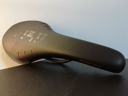 FIZIK TUNDRA M5 manganese cerna/cervena