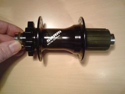 Boost náboj zadní Sram MTH 746 12x148, 32 děr, Shimano ořech, nový