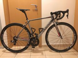 Canyon Ultimate CF SLX 9.0, SRAM RED eTap, DTSwiss RC 38T - 6,3kg