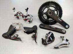 silniční sada Sram Red 22 vč. nových karbonových klik 170 mm (50x34z)