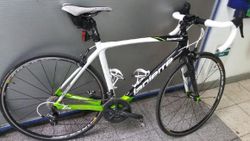Silniční kolo Lapierre Xelius EFi 200
