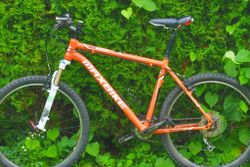 Nabízím MAXBIKE stavěný na zakázku a neodebraný