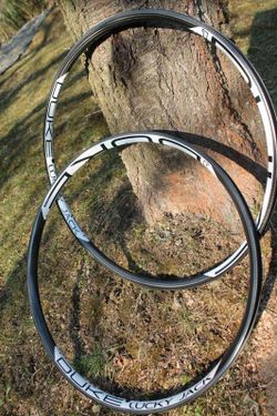 Rámová sada Giant XTC, vidlice Fox Kashima
