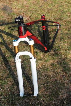 Rámová sada Giant XTC, vidlice Fox Kashima