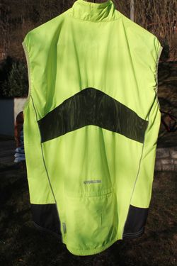 Bunda BBB, vesty Pearl Izumi