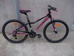 nové dívčí kolo Maxbike 24 palců. 1x7