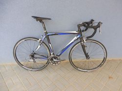 Silniční kolo GT Carbon