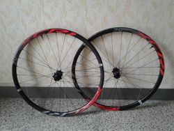 Karbonová 29" kola Gaint XCR1 boost