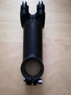Představec Specialized 90mm