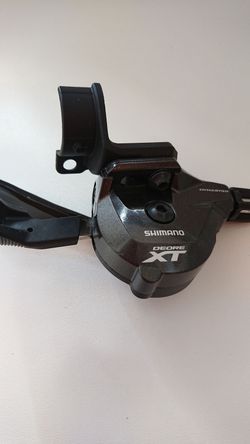 řadící páčka Shimano Deore XT