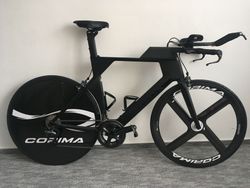 NEJETÉ časovkářské kolo Canyon SPEEDMAX CF 8.0