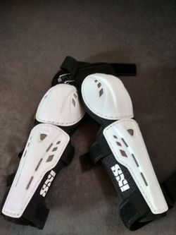Lokty IXS hammer vel. M