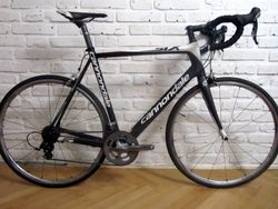 CELO-KARBON CANNONDALE SUPERSIX na SHIMANO 105, 58 cm
