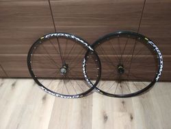 Zánovní kola Mavic Crossmax 29", váha 1815g.