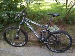 Stevens glide SX, vel. L, perfektní stav.