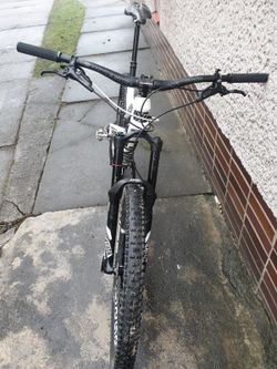 YT CAPRA Carbon Nová cena