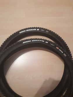 Maxxis Highroller II