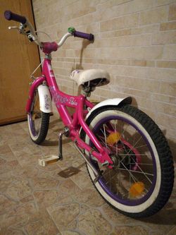 Divci kolo GT Lola 16