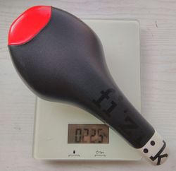 Sedlo Fizi:k Tundra 2 Mg ližiny 229g