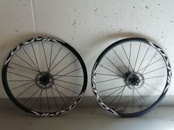 Mavic COSMIC ELITE UST DISC + 140/140mm rotor