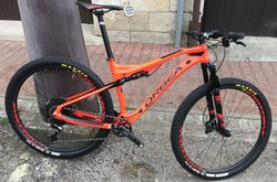 Prodám pouze vyzkoušené celoodpružené kolo Orbea Oiz M30 2019