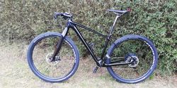 karbonové kolo Thrust 29er, 17"
