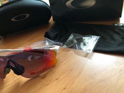 Nové originální brýle Oakley EVZero Path Matte White Prizm Road