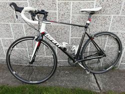 Prodám silniční kolo GIANT Defy 2 compact 2015
