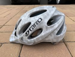 Helma GIRO Xen velikost M