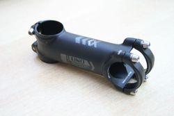 Nový představec UNO 100mm / 7° / 111g - doprava v cenně