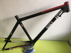 26“ MTB karbonový rám velikost 19