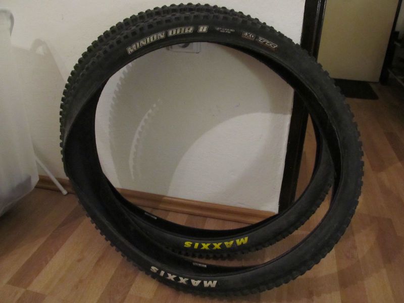 Pláště Maxxis Minion DHR II 2.3 Exo TR + High Roller II 2.4 Silk Shield 27,5"