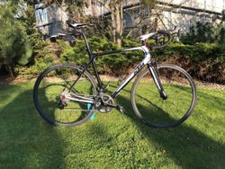 prodám vymazlenou zakázkovou stavbu na rámu KTM Revelator carbon velikost 59