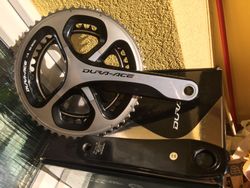 ČÁST SADY DURA ACE 9000 (KLIKY, BRZDY, PÁKY)