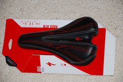 Dětské sedlo SPECIALIZED HOTROCK Body Geometry 135 mm, nové