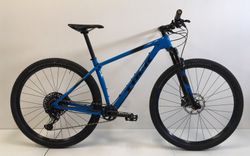 Nové kolo Trek Procaliber 9.7 Carbon Eagle waterloo blue 2018 - velikost 18,5"