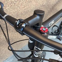 CANNONDALE F29 Carbon 4