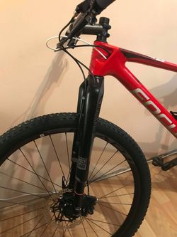 Focus Raven Custom 2018, Sram XX1 eagle, rock shox RS1, Roval control carbon