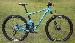 GIANT Anthem 29er 3 - XC celoodpružené kolo - NOVÉ