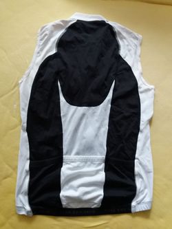 Dres bez rukávu