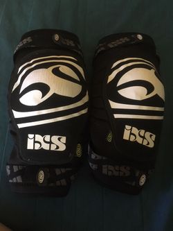 prodám chrániče kolen IXS