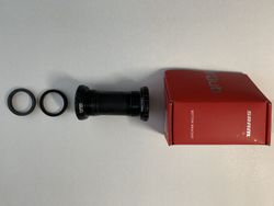 Střed SRAM DUB / BSA.