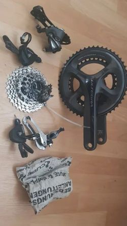 Sada Shimano Ultegra 6800, 175mm, 50x34, 32T, 2x11s, na rovná řídítka (fitness silnicku)