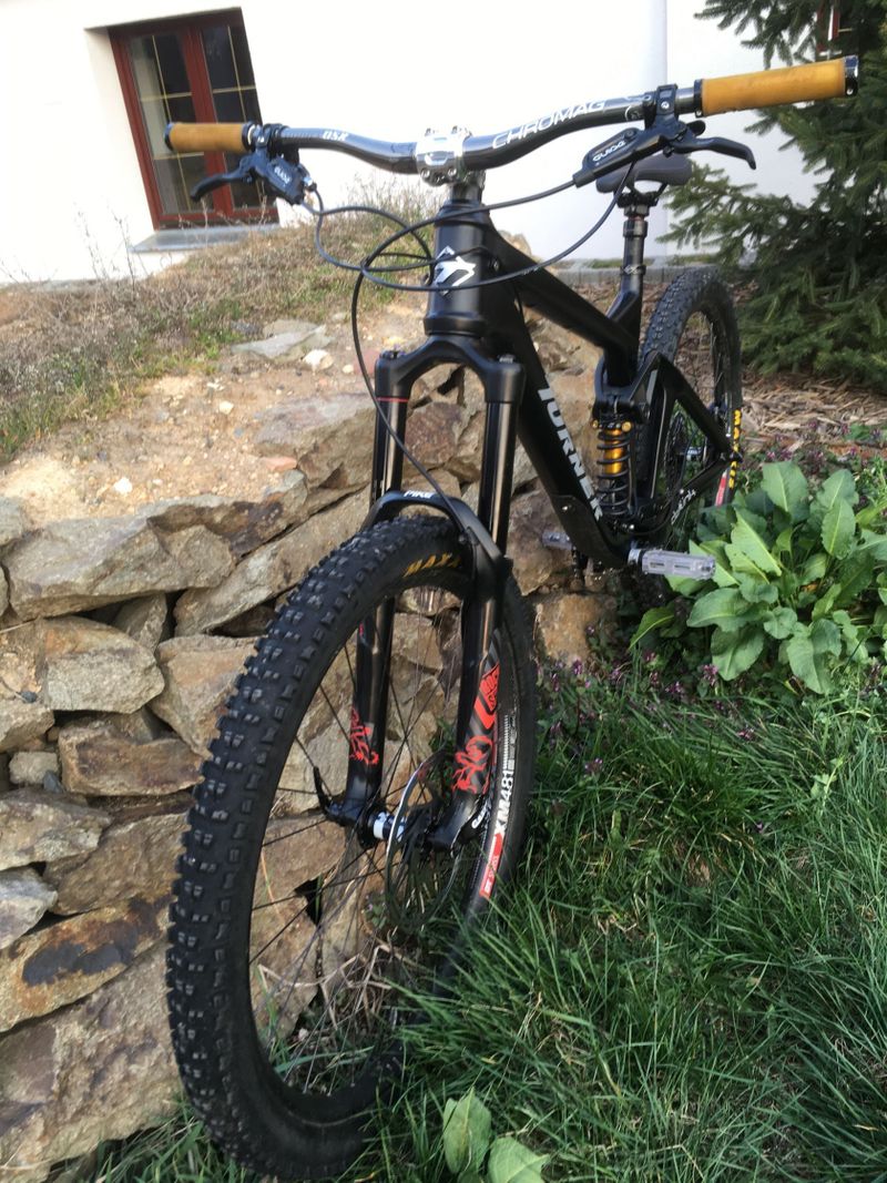 TURNER RFX4 karbon