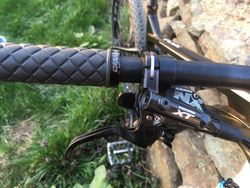 TURNER FLUX karbon