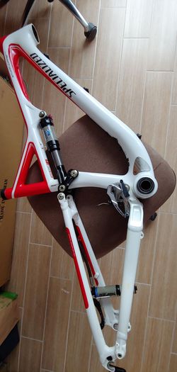 rám Specialized STUMPJUMPER CARBON velikost M