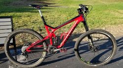 TOP karbonová raketa Cannondale Trigger 2, málo jeté, vel. M