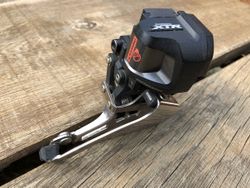 Přesmykač Shimano XTR Di2 FD-M9070