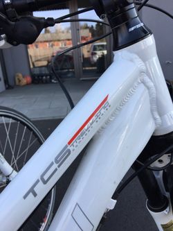 Dvě turistická kola ke koupi